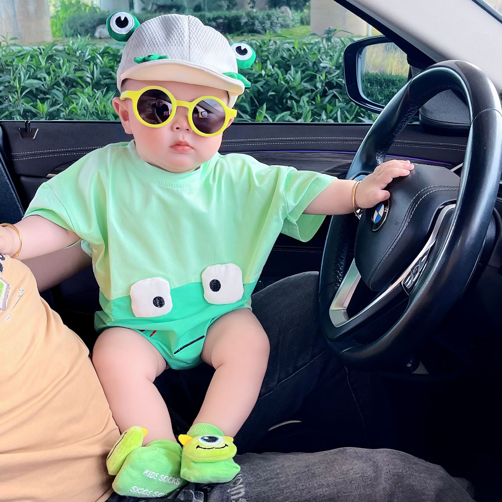 Baby Frog Cotton Triangle Rompers: The Perfect Summer Outfit for Your Little One